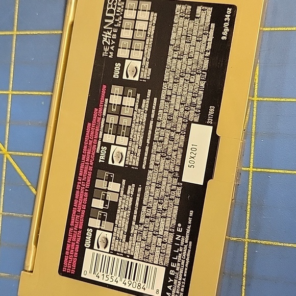 Maybelline Gold and Brown Eyeshadow Palette with Shimmer New - Picture 2 of 2